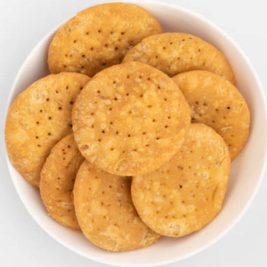 Methi Mathri (Fenugreek-Flavoured Crisp Discs)