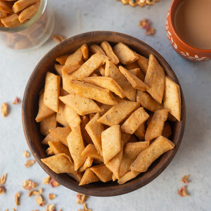 Namak Para (Classic Salty Crisp Bites)